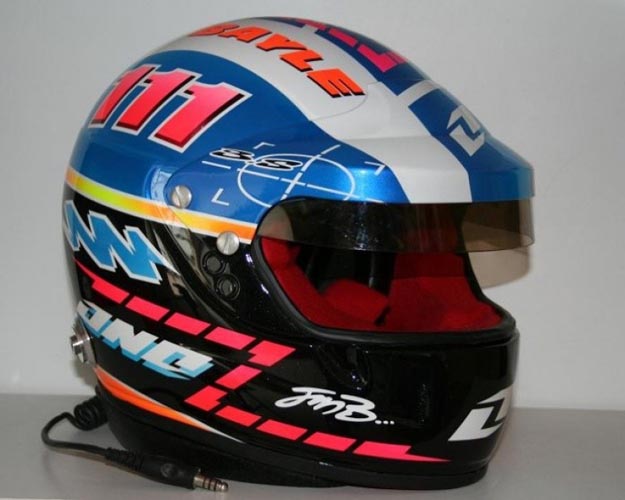 Le casque peint par BS Designs pour les compétitions auto de Jean-Michel